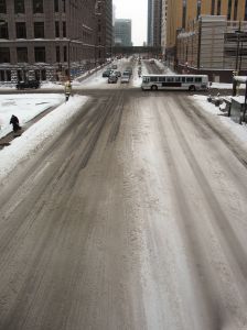downtown-street-under-snow-730727-m